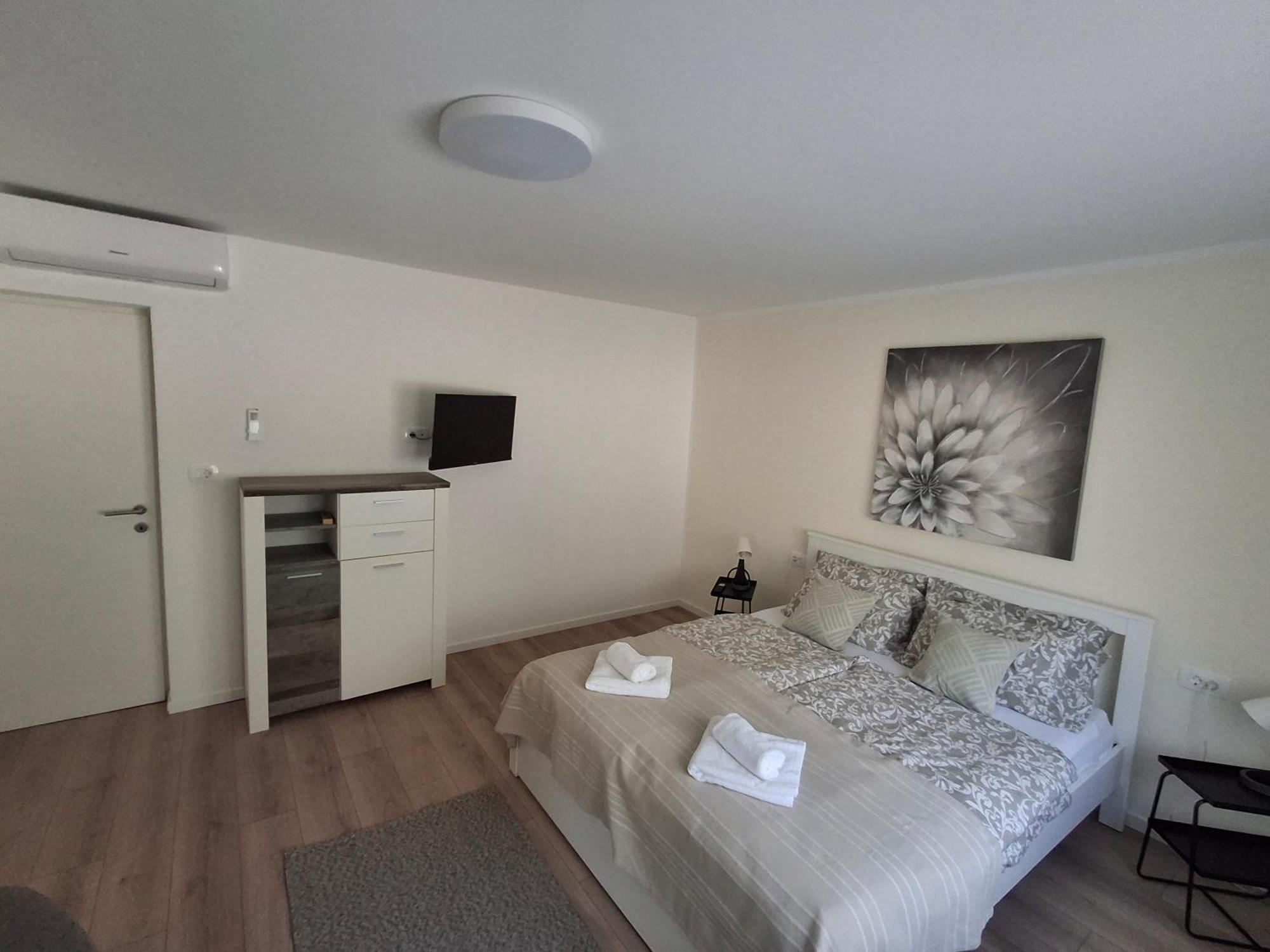 Apartmani Alma Pula Exterior foto