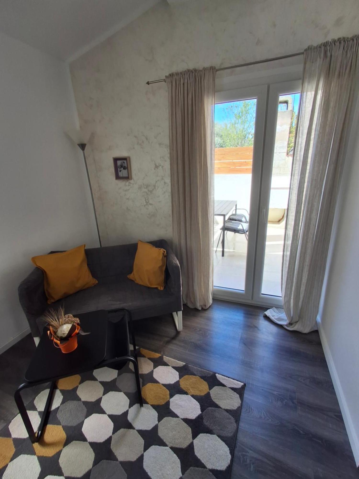 Apartmani Alma Pula Exterior foto